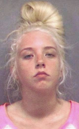 Photo of Teenager arrested with loaded gun hidden in her vagina