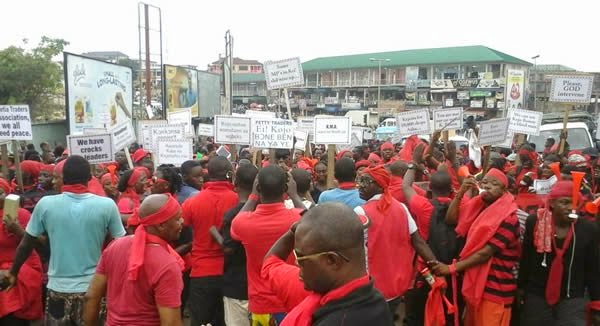 Photo of Kejetia traders demonstrate against KMA relocation ultimatum