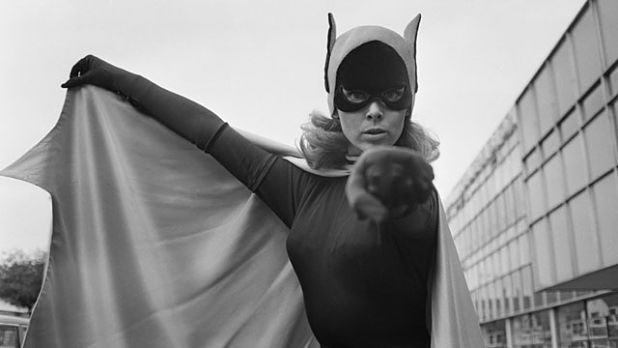 Photo of American Actress Yvonne Craig, Who Played Batgirl, Dies at 78