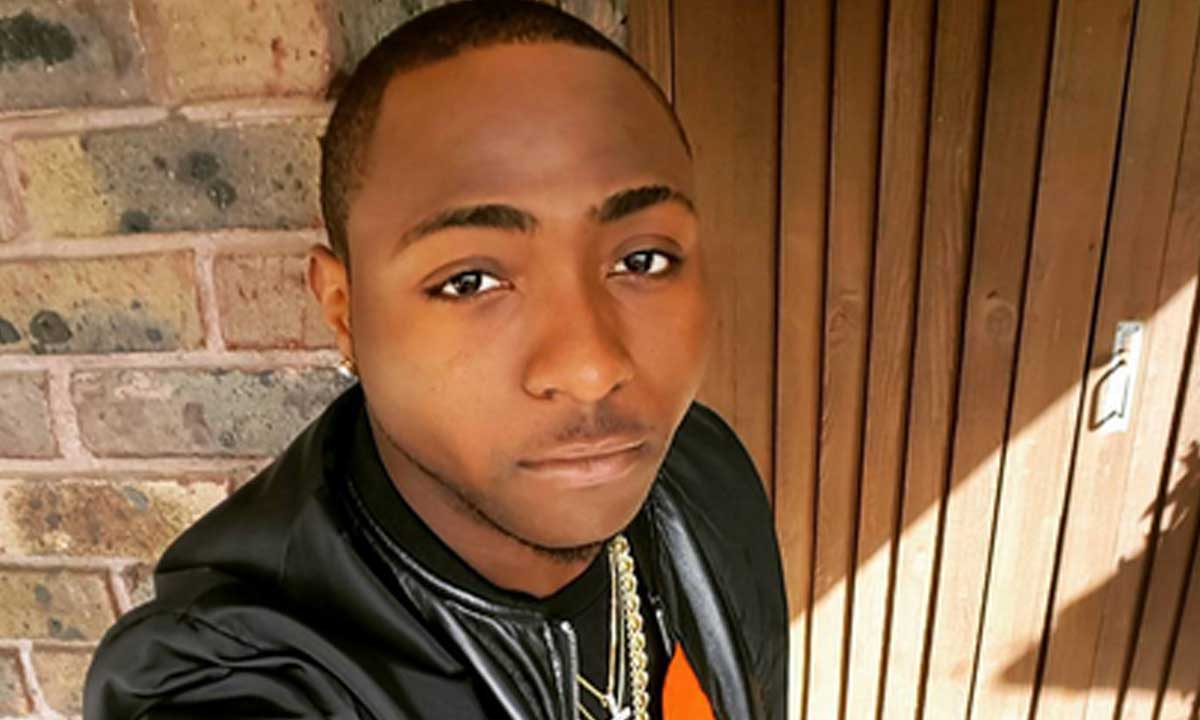 Photo of Photos: Davido’s High School Teacher Was Surprised To See Him