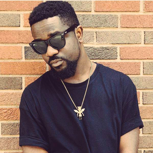 Photo of Sarkodie Explains Why He Omitted ‘To My Niggas On The Block’ From His Current Songs