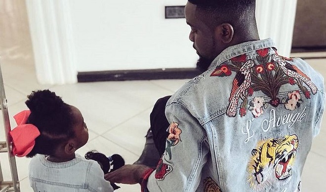 Photo of Daddy Feed My Doll, Sarkodie’s Daughter Call On Him