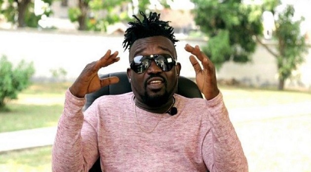 Photo of Stop Forcing Me To Sign A New Artiste Who Can Sing Like Ebony Reigns – Bullet