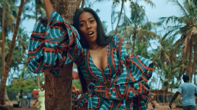 Photo of Tiwa Savage Releases ‘One’ Music Video