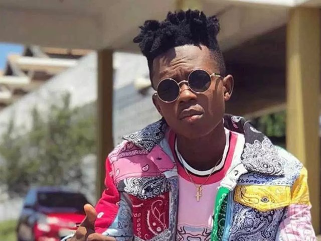 Photo of I Love Violence – Strongman Declares In A New Song ‘Goated’