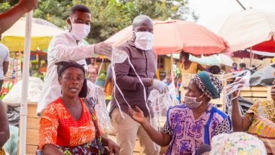 Photo of Traders At Sunyani Market Benefit From Bra Dea Foundation And Candy Supports Worldwide Face Masks Donation