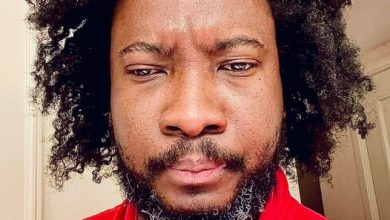 Photo of Fans Give Mixed Reactions As Sonnie Badu Contemplates Cutting His Iconic Hair
