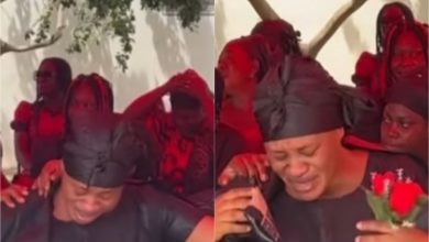 Photo of Doctar Cann’s Wife Cries Uncontrollably At His One-Week Observation