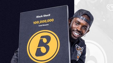 Photo of Black Sherif Gets A Golden Club Plaque After Recording 100M+ Streams On Boomplay