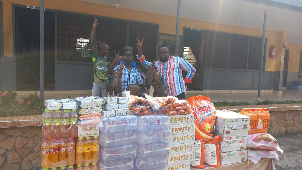 Willie and Mike Ministries donate to Kumasi Children's Home